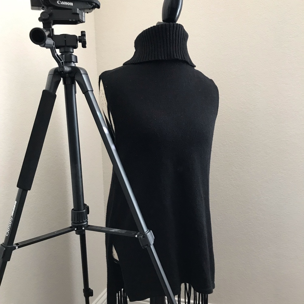 Versatile black sweater!